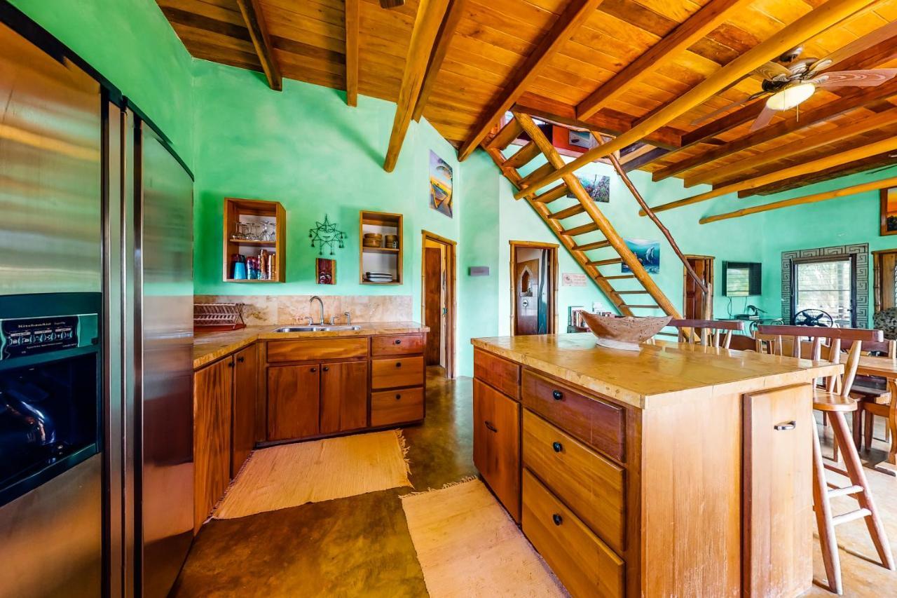 La Casa Pura Vida Villa Сан Педро Екстериор снимка