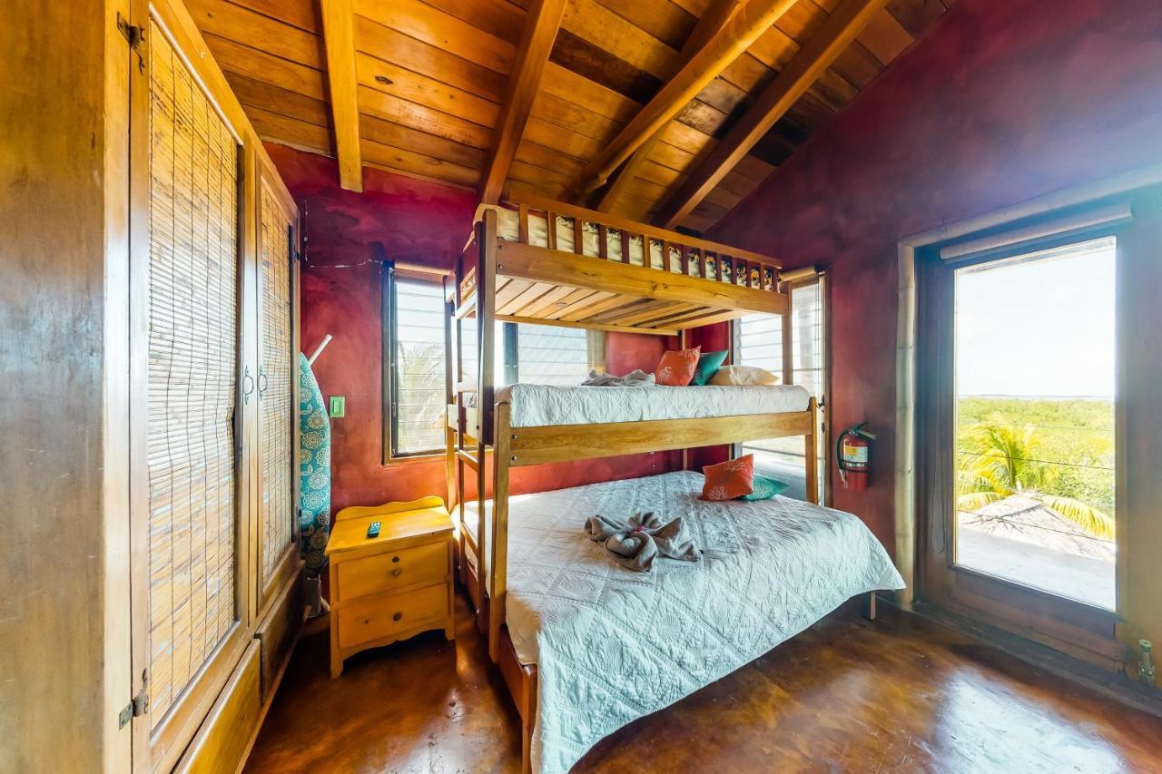 La Casa Pura Vida Villa Сан Педро Екстериор снимка